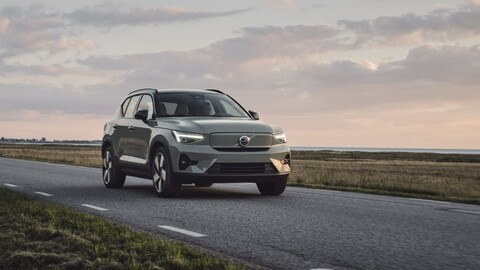 Volvo actualiza el eléctrico XC40 para 2022