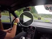 Video: Un Mazda MX-5 desafía a Ferrari y a Porsche