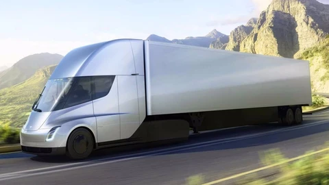 Tesla abre las reservas del Semi, el trailer más rápido en el mundo