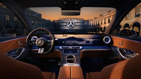 Mercedes-Benz GLC eléctrico 2025: lujo digital con el nuevo MBUX Hyperscreen