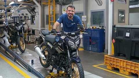TVS abre las puertas de su planta en Colombia para mostrar cómo fabrica sus motocicletas