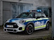 La policía alemana patrulla con un MINI John Cooper Works