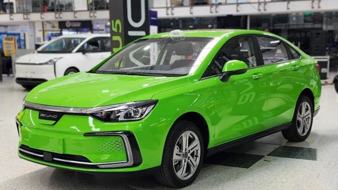 Colombia acelera la llegada de los taxis eléctricos con incentivos y financiación