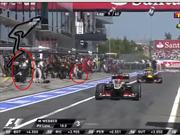 F1: Una llanta del Red Bull de Mark Weber golpea a un camarógrafo en pits