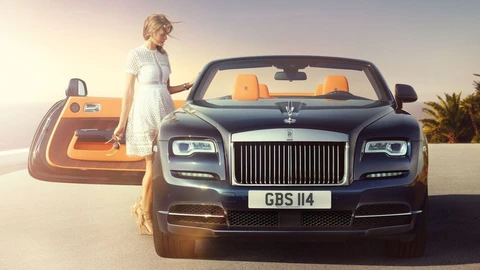 Rolls-Royce despide a su convertible más exitoso, el Dawn