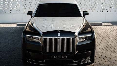 Rolls-Royce Phantom Arabesque innova con su capó grabado con láser