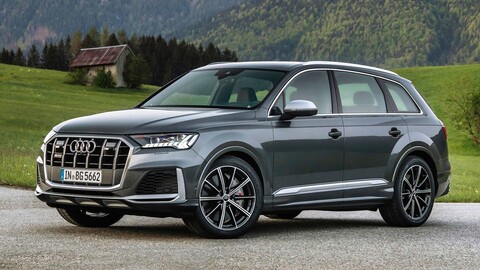 Audi lanza las versiones nafteras del SQ7 y SQ8