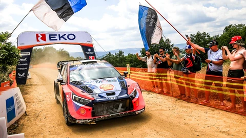 WRC 2025: Tänak rompe la racha de Toyota y se queda con una sufrida victoria en el WRC de Grecia