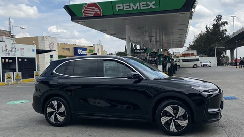 5 ventajas de tener un auto híbrido o eléctrico