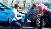 ¿Cómo debes actuar en caso de tener un accidente automovilístico?