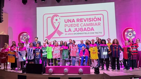 Nissan suma 10 unidades móviles con la Liga MX para detectar cáncer de mama