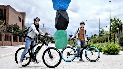 AKT Electric presenta cuatro “bicis” eléctricas