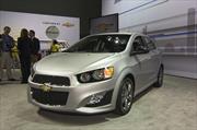 Chevrolet Sonic RS y Dusk Sedán 2014 debutan