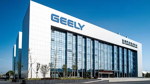 Geely eleva a 920.000 vehículos su meta de exportaciones para 2026