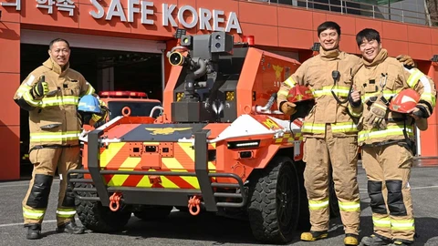 Hyundai presenta robot no tripulado de extinción de incendios para proteger a bomberos