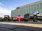 Ford celebra 100 años de vender camiones 