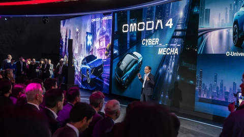 Salón de París 2026: Omoda 4 debuta en Europa con diseño futurista y tecnología inteligente