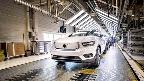 Volvo invierte fuerte en la producción de vehículos eléctricos