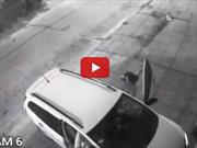Mujer impide que le roben el auto con gas pimienta