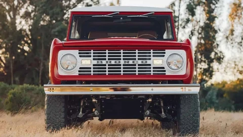 Este Ford Bronco se convierte en un súper todoterreno eléctrico