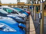 Autos eléctricos e híbridos lideran ventas en Noruega