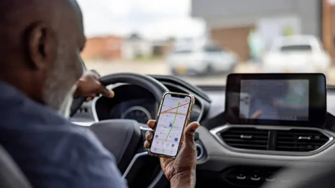 5 apps que todo conductor debería descargar antes de salir de vacaciones