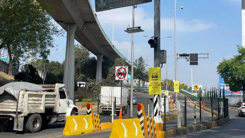 Instalan “ponchallantas” en el Viaducto Elevado Bicentenario y la autopista Urbana Norte