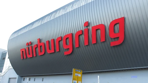 Accidente en Nürburgring deja dos fallecidos