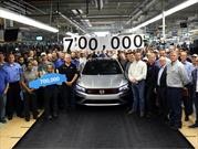 Volkswagen alcanza 700,000 unidades producidas del Passat en la planta de Chattanooga