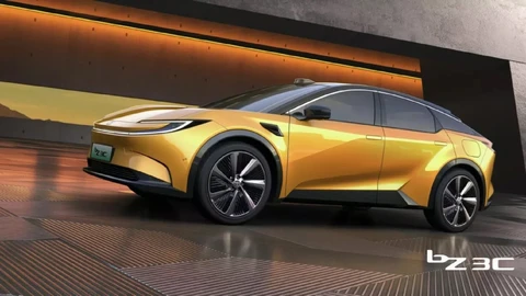 Toyota presenta un crossover y un SUV 100% eléctricos para el mercado chino