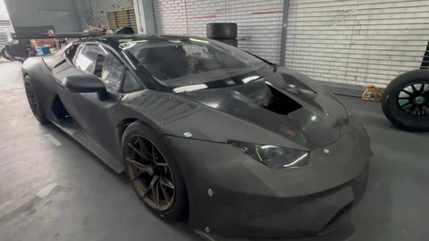 Este Lamborghini Huracán Super Trofeo Evo recibe el motor del Honda Civic Type R