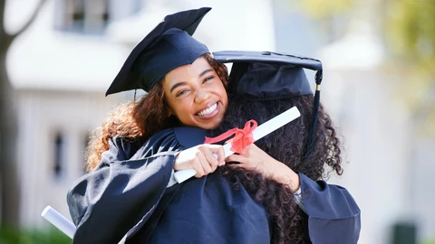 Mazda impulsa nuevas becas para jóvenes talentos en alianza con la Universidad de los Andes