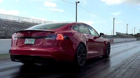 Tesla Model S Plaid confirmó que es el auto de producción más veloz del mundo