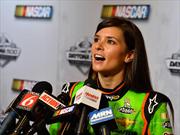 NASCAR: A ella le gusta la gasolina