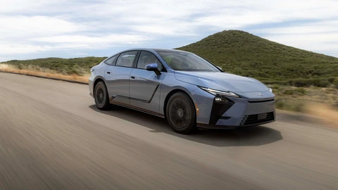Lexus ES 2026 redefine el lujo con versiones híbridas y totalmente eléctricas