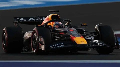 F1: Verstappen ganó en el GP de Qatar 2025 y llevó el título al límite