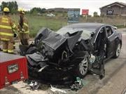 Un Tesla en modo semi-autónomo colisionó con otro vehículo 