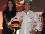 Checo Pérez visita México, tras conseguir un podio en el GP de Bahrein