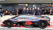 Aston Martin Valquiria ve la luz en Silverstone