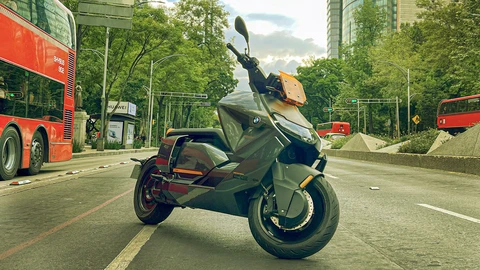 BMW Motorrad CE04 2022 a prueba: movilidad eficiente y divertida