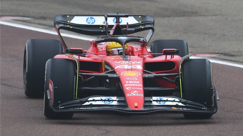 F1 2025: Lewis Hamilton ya giró en una Ferrari