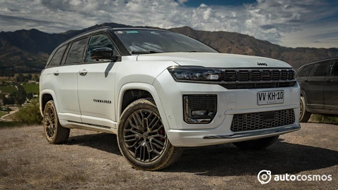 Jeep Commander 2026 en Chile, nuevas versiones, nuevo motor y mejorado diseño