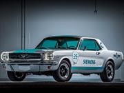 Ford Mustang 1965 autónomo correrá el ascenso de Goodwood