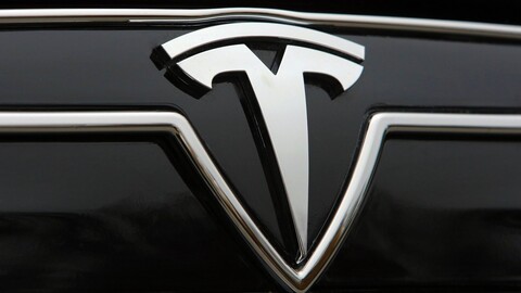 Tesla quiere agrandar su patrimonio vendiendo acciones