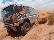 Hino calienta motores para el Dakar 2017