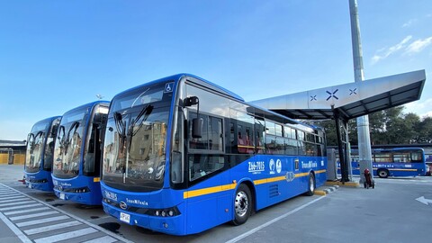En Bogotá ya ruedan 259 buses eléctricos por Transmilenio