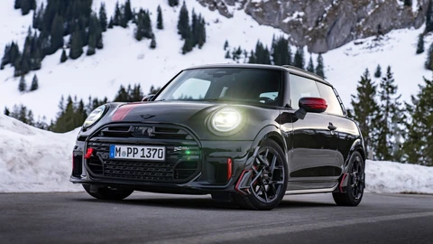 Mini John Cooper Works tendrá dos colores únicos y estrena accesorios originales