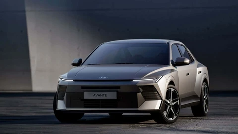 El nuevo Hyundai Elantra Hybrid resulta ser un 10% más eficiente que su predecesor