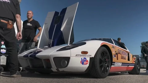 Ford GT alcanza los 500.1 km/h, es el auto de calle más rápido del mundo