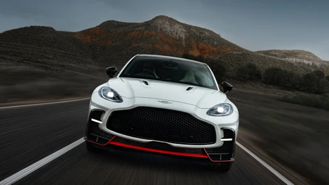 Aston Martin DBX S le arrebató el récord a la Bentley Bentayga Speed
